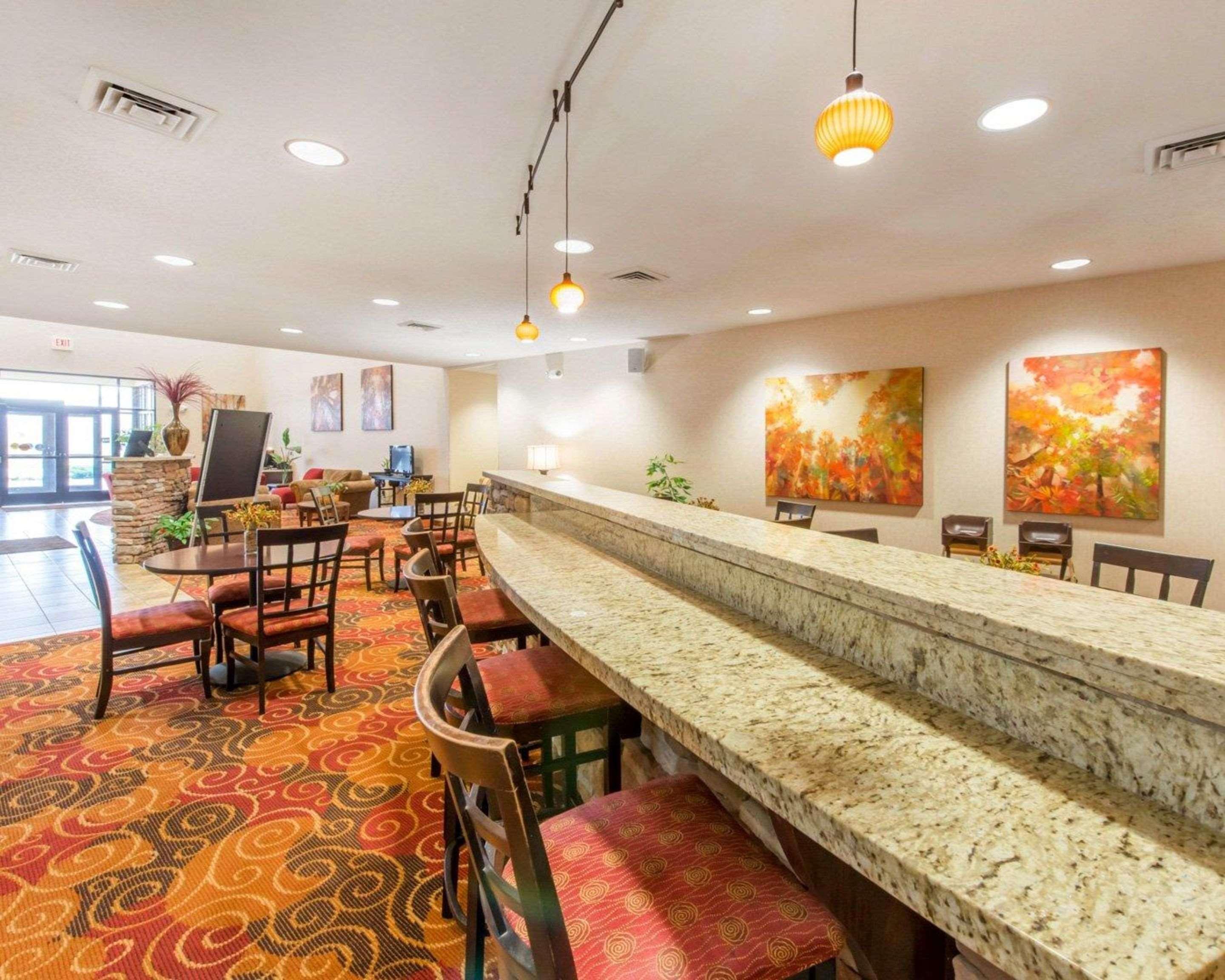 Comfort Suites Altoona Extérieur photo