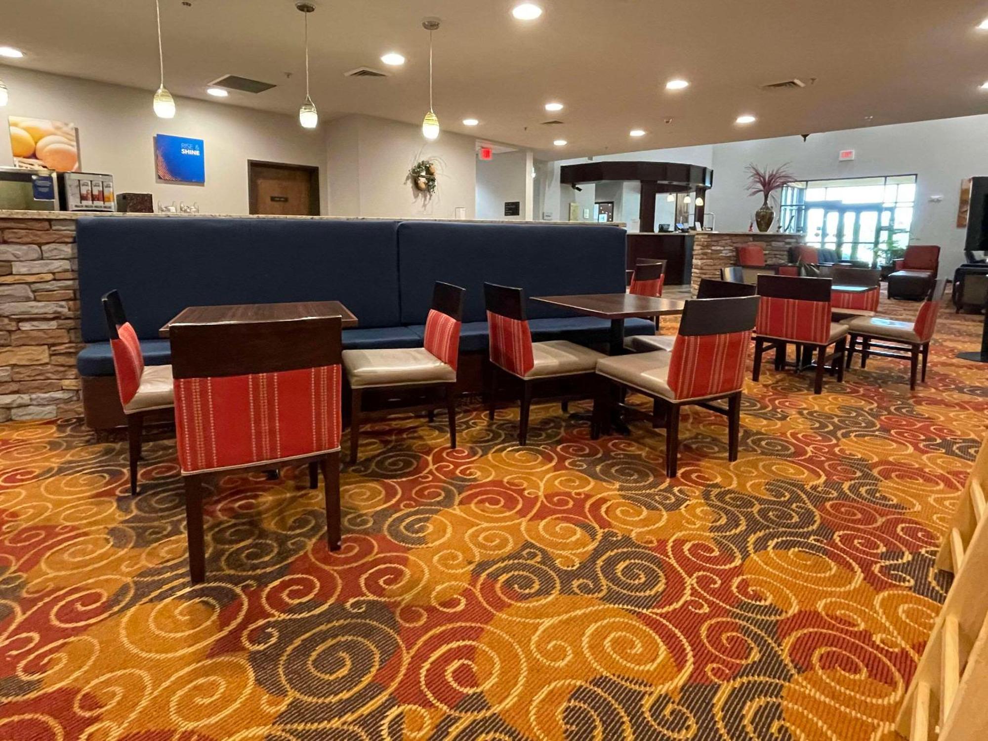 Comfort Suites Altoona Extérieur photo