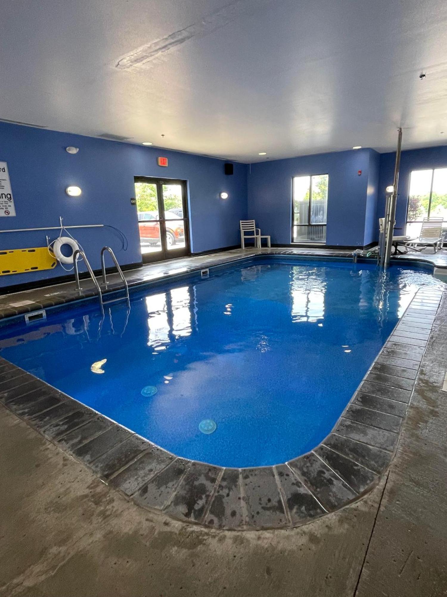 Comfort Suites Altoona Extérieur photo